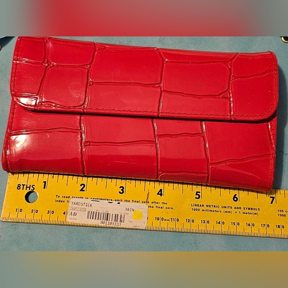 VTG NOS late 1970s/80sMundi's New Vision Red Pleather Wallet - Picture 2 of 16
